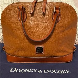 DOONEY & BOURKE PURSE 👜